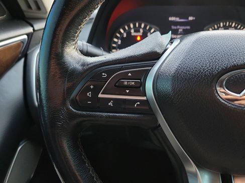 Used 2018 INFINITI Q50 Luxe w/ Essential Package (3.0T Luxe) RWD image 17