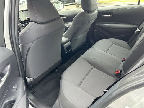 Used 2021 Toyota Corolla LE image 10
