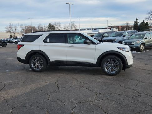 New 2026 Ford Explorer Active image 15