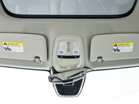 Used 2024 Volvo XC40 B5 Ultimate w/ Protection Package Premier image 21