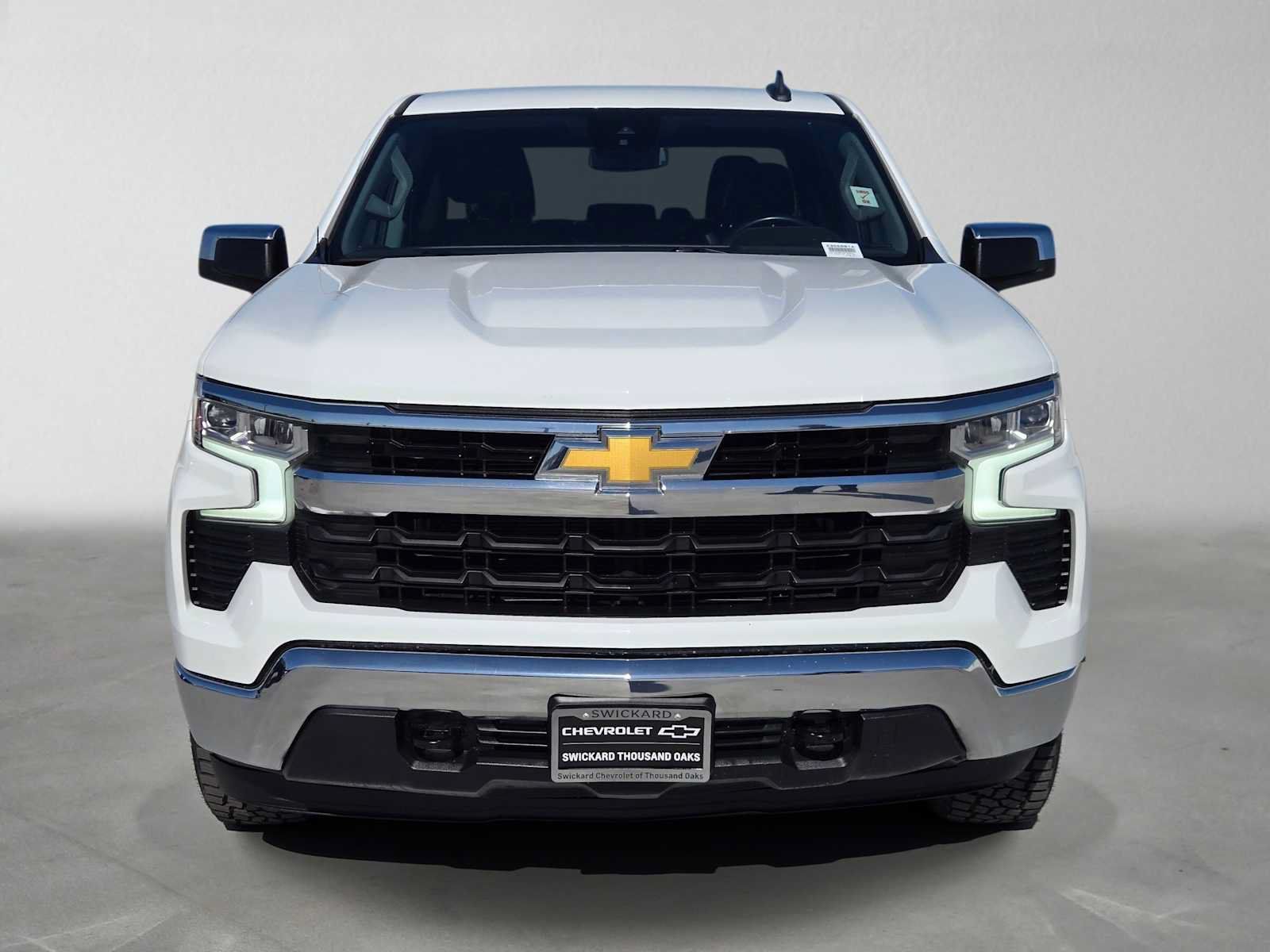 Used 2023 Chevrolet Silverado 1500 LT AWD/4WD image 8