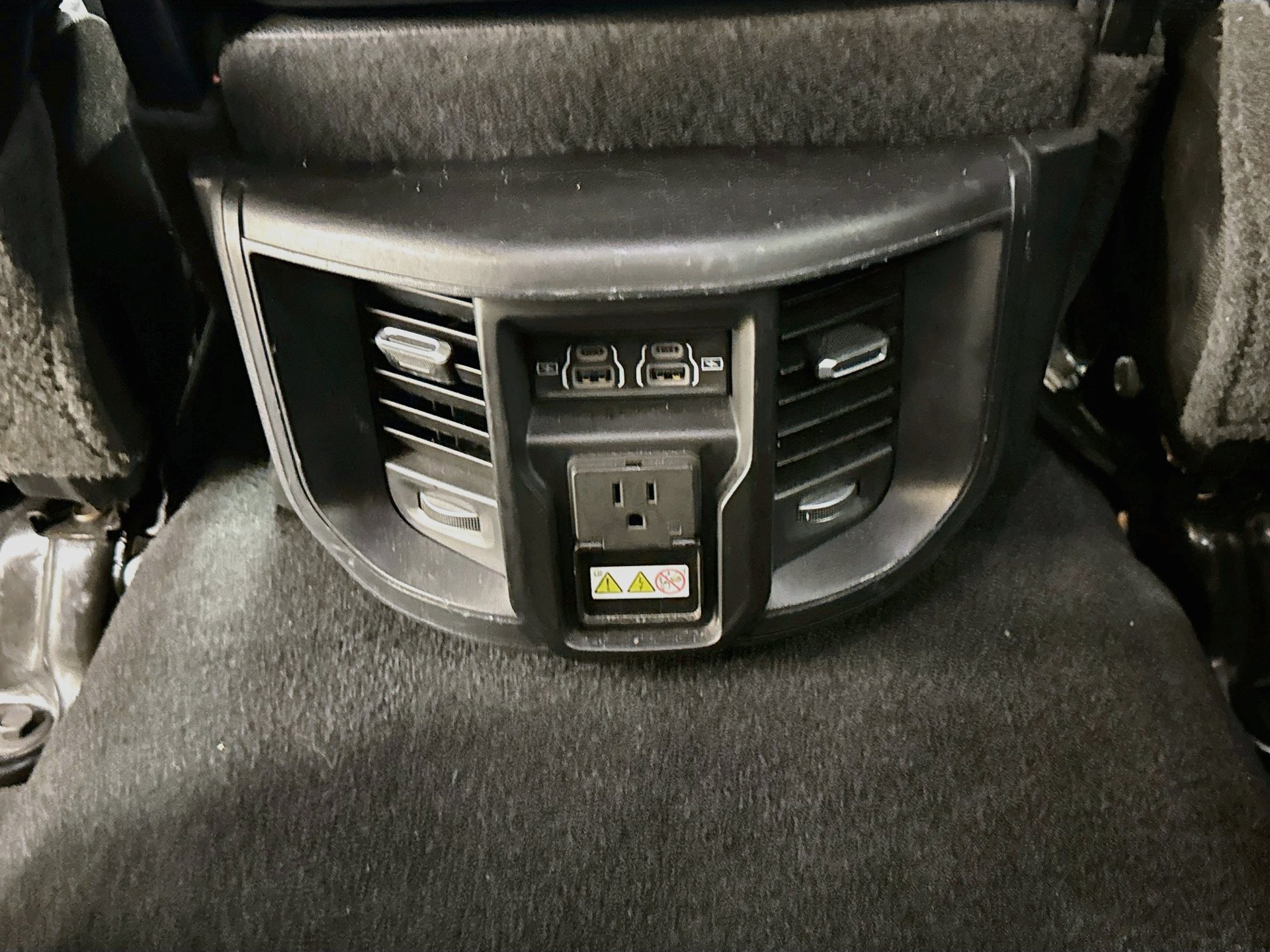 Used 2024 RAM 2500 Laramie AWD/4WD image 26