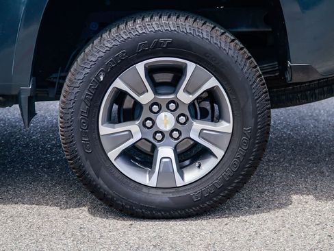 Used 2019 Chevrolet Colorado Z71 AWD/4WD image 8