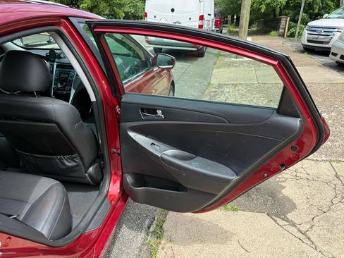 Used 2011 Hyundai Sonata SE FWD image 14