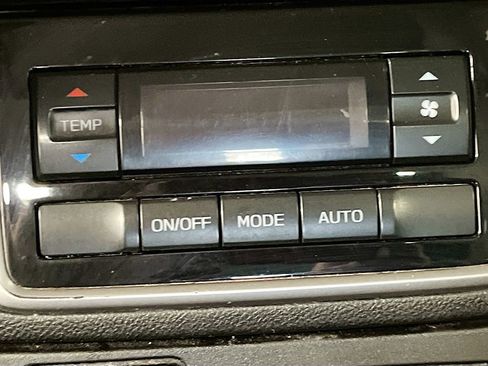 Used 2023 Subaru Ascent Onyx Edition image 25