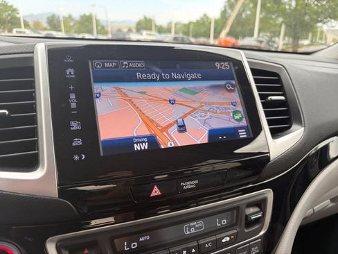 Used 2017 Honda Pilot Elite image 27