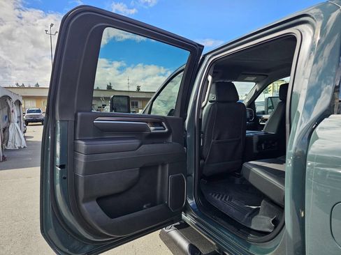 Used 2025 Chevrolet Silverado 3500 LT w/ Trail Boss Package AWD/4WD image 16