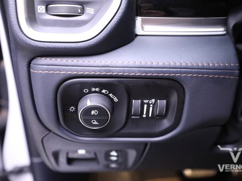 Used 2025 RAM 1500 Tungsten w/ Bed Utility Group AWD/4WD image 16