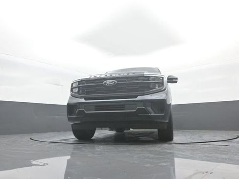 New 2026 Ford Expedition Platinum w/ Stealth Performance Package image 29