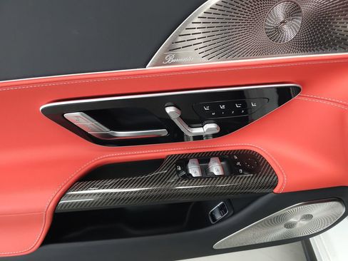 Used 2023 Mercedes-Benz SL 63 AMG 4MATIC w/ Driver Assistance Package image 7