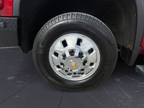 Used 2025 Chevrolet Silverado 3500 LTZ w/ LTZ Texas Edition AWD/4WD image 14