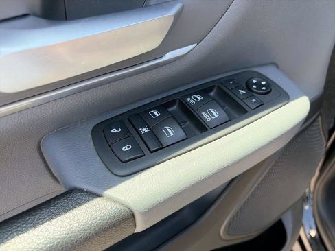 Used 2021 RAM 1500 Big Horn RWD image 14