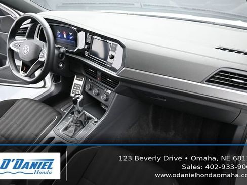 Used 2024 Volkswagen Jetta Sport FWD image 40