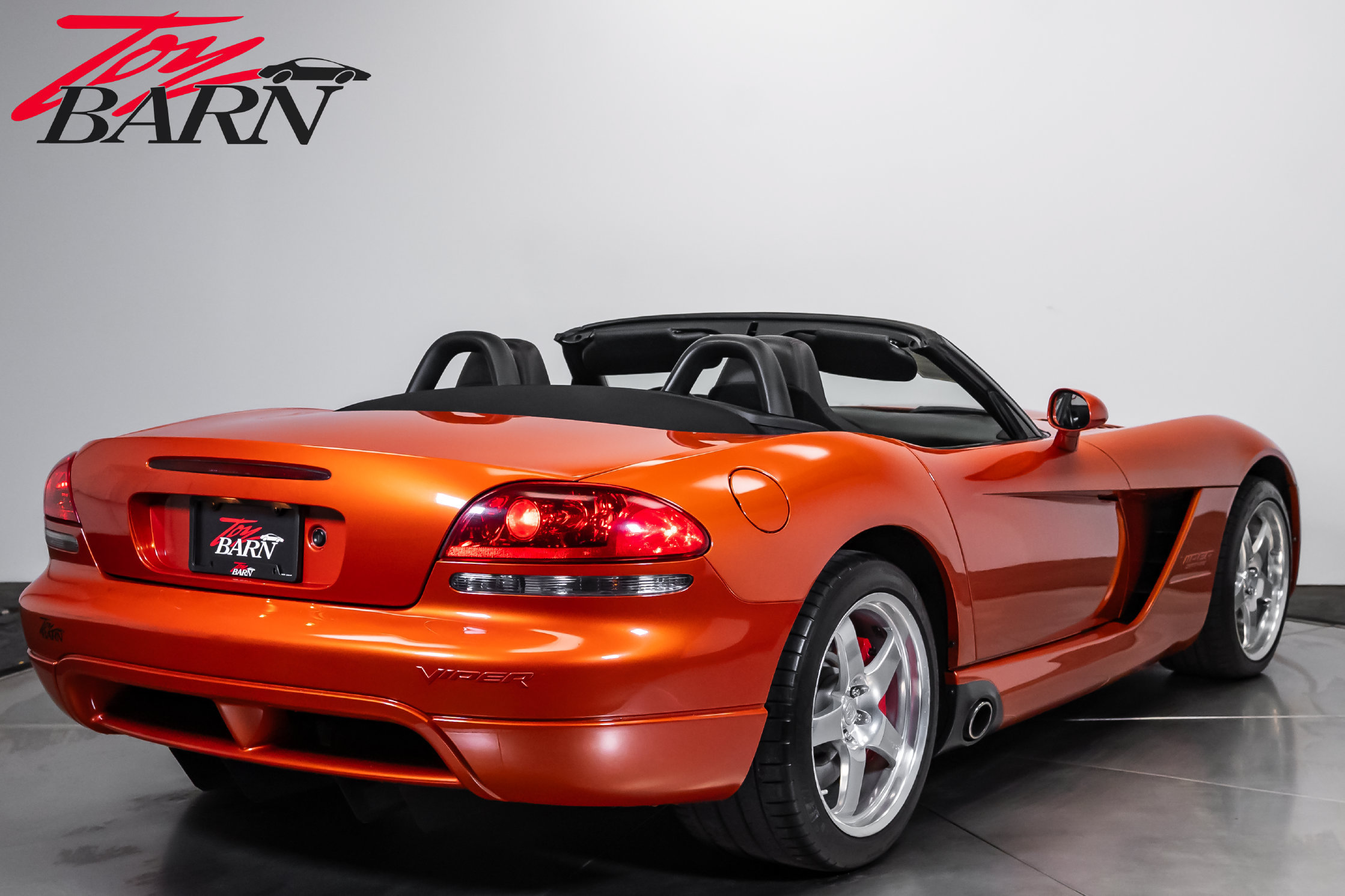 Used 2005 Dodge Viper SRT-10 w/ Copperhead Edition Group RWD image 5