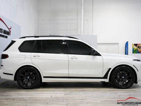 Used 2024 BMW X7 xDrive40i w/ M Sport Package image 25