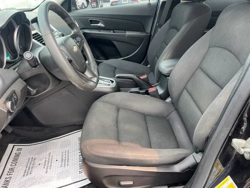 Used 2015 Chevrolet Cruze LT FWD image 16