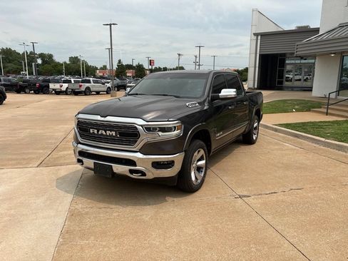 Used 2022 RAM 1500 Limited AWD/4WD image 9