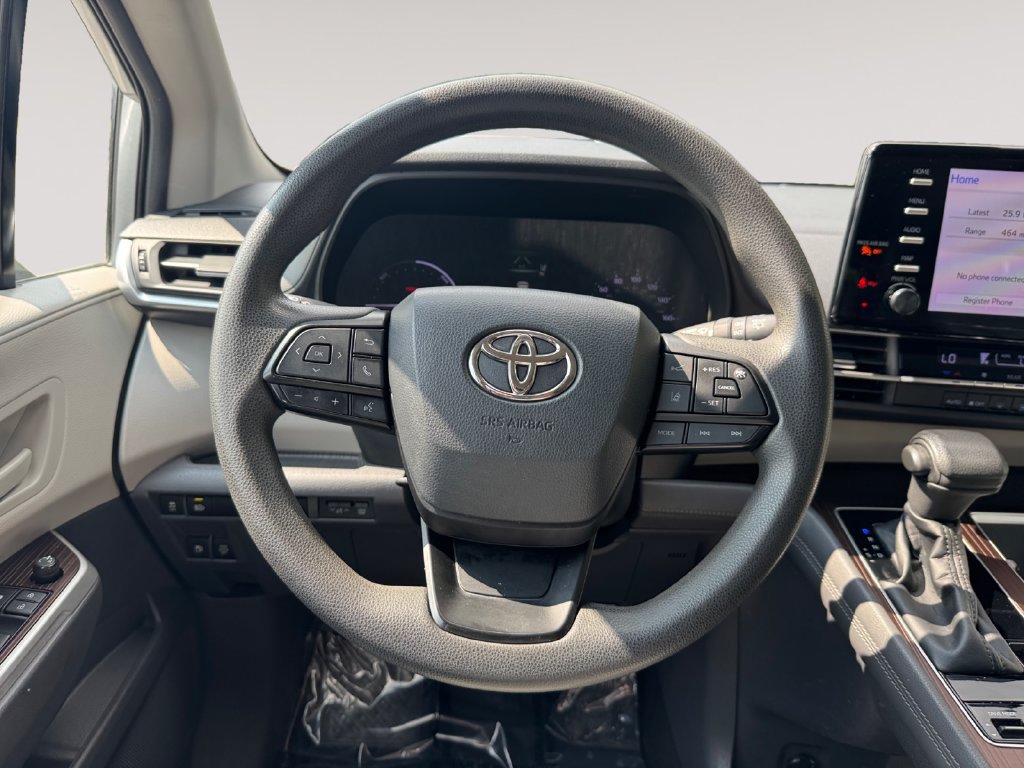Used 2022 Toyota Sienna LE FWD image 12