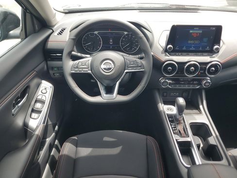 New 2025 Nissan Sentra SR w/ Midnight Edition image 14