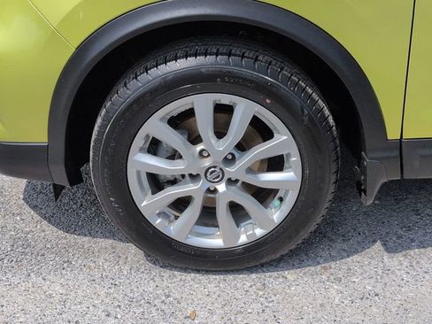 Used 2020 Nissan Rogue Sport SV image 31