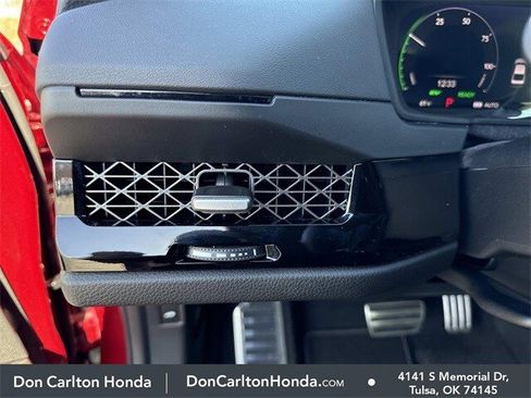 Used 2025 Honda Accord Sport image 16