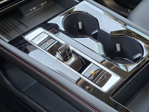 New 2026 Volkswagen Atlas Peak Edition image 15