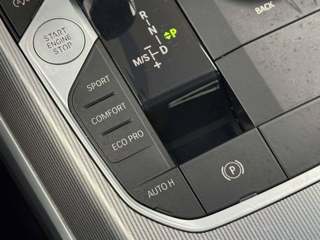 Used 2020 BMW 330i xDrive Sedan w/ M Sport Package AWD/4WD image 47