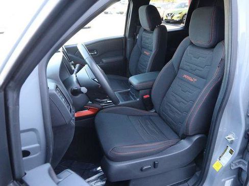 Used 2023 Nissan Frontier Pro-X w/ Pro Convenience Package image 8