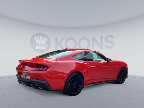Used 2024 Ford Mustang Coupe RWD image 11
