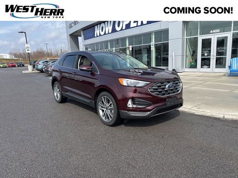 Used 2024 Ford Edge Titanium image 1