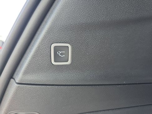 New 2026 Chrysler Pacifica Limited image 15