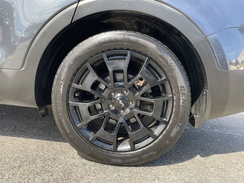 Used 2022 Kia Telluride EX w/ EX Premium Package AWD/4WD image 10