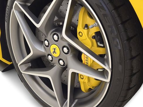 Used 2021 Ferrari F8 Tributo image 16