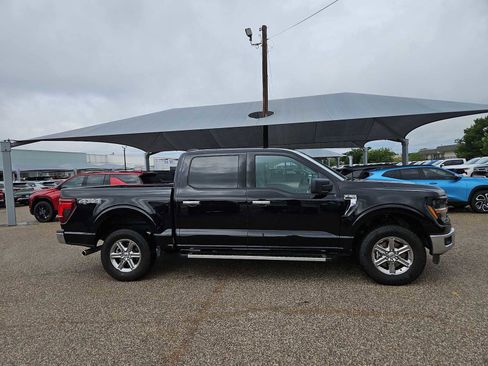 Used 2025 Ford F150 XLT w/ Equipment Group 301A Standard AWD/4WD image 9
