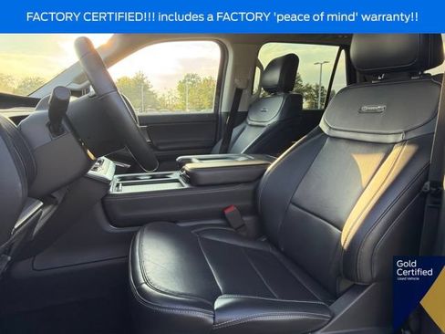 Used 2025 Ford Expedition Max Platinum w/ Driver's Package AWD/4WD image 40