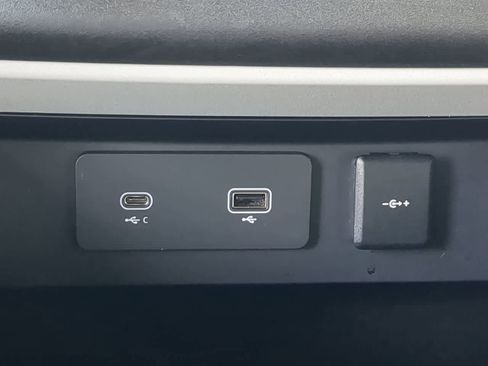 Used 2022 Land Rover Defender 110 XS Edition image 34