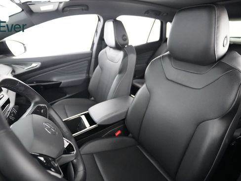 Used 2023 Volkswagen ID.4 Pro S RWD image 4