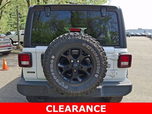 Used 2022 Jeep Wrangler Unlimited Sport AWD/4WD image 5