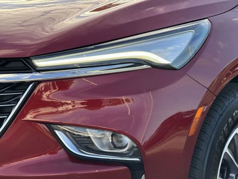 Used 2024 Buick Enclave Premium image 6