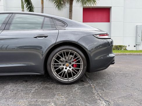 Used 2022 Porsche Panamera 4S image 12