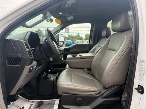 Used 2019 Ford F550 4x4 Regular Cab Super Duty image 13