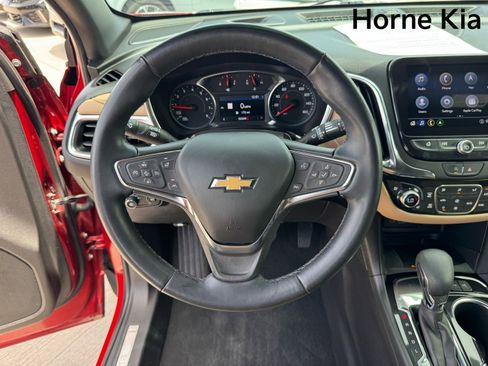 Used 2023 Chevrolet Equinox Premier FWD image 16
