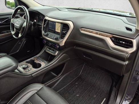 Used 2021 GMC Acadia Denali w/ Denali Ultimate Package AWD/4WD image 24