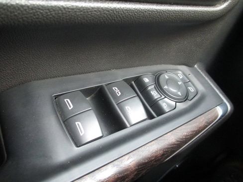 Used 2022 GMC Sierra 2500 Denali AWD/4WD image 30