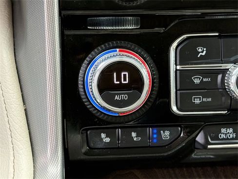 Used 2022 GMC Yukon Denali w/ Max Trailering Package image 18