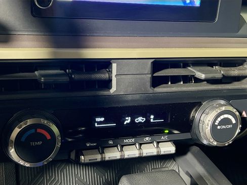 Used 2024 Toyota Tacoma SR5 AWD/4WD image 26