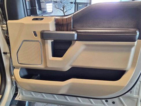 Used 2018 Ford F150 Lariat AWD/4WD image 12