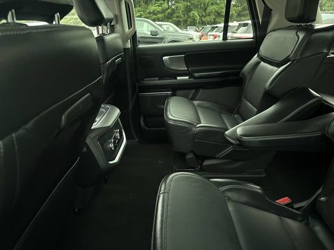 Used 2025 Ford Expedition Max Platinum w/ Driver's Package AWD/4WD image 11
