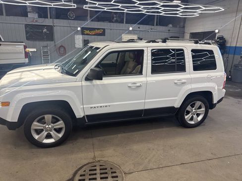 Used 2011 Jeep Patriot Latitude w/ Sun/Sound Group AWD/4WD image 1