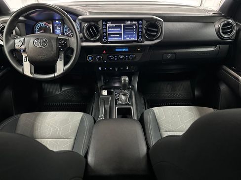 Used 2023 Toyota Tacoma TRD Sport w/ Technology Package AWD/4WD image 23